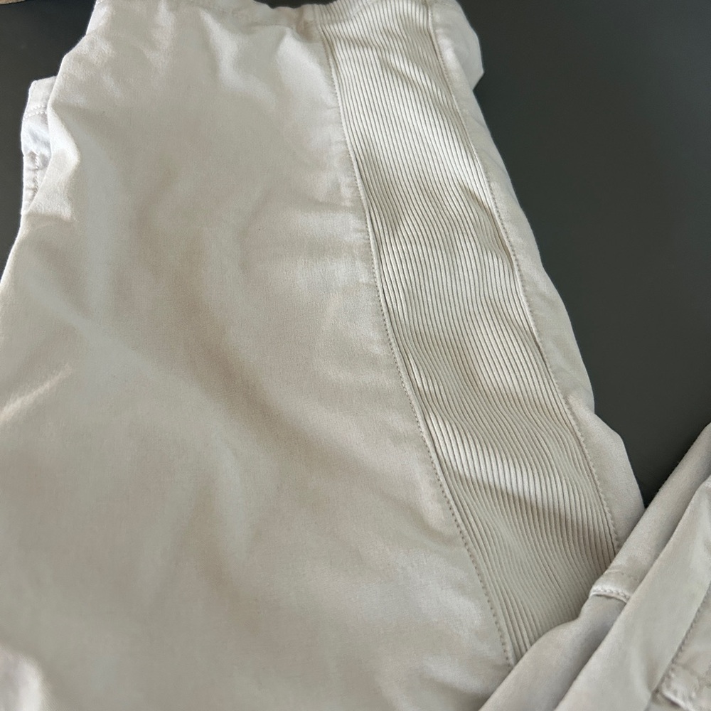 Lululemon Athletica Light Grey Joggers - Picture 7 of 7